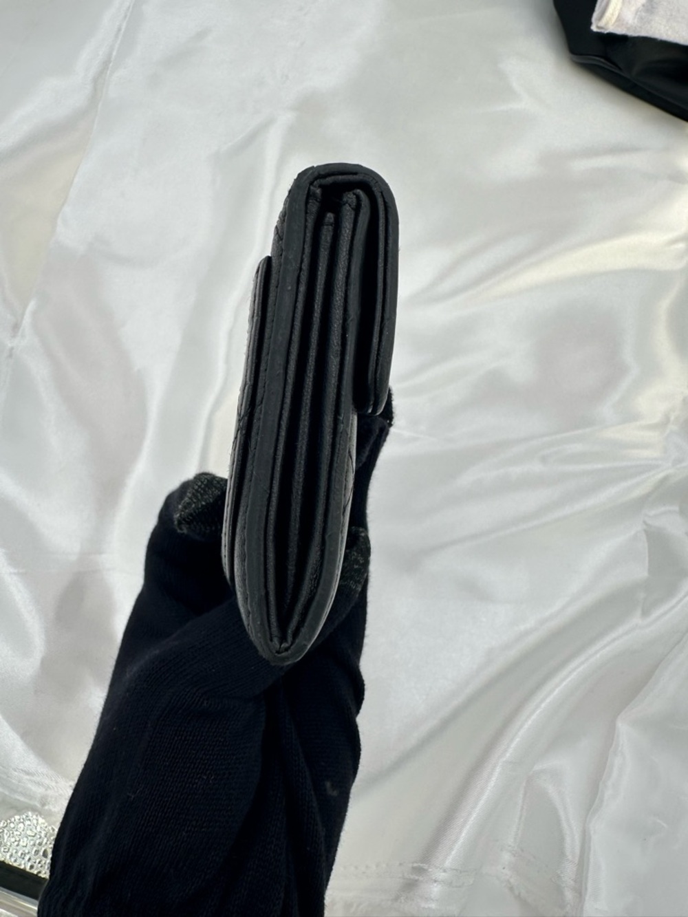 Chanel Matelasse Card Holder A509D1E9P9 - Picture 7 of 15